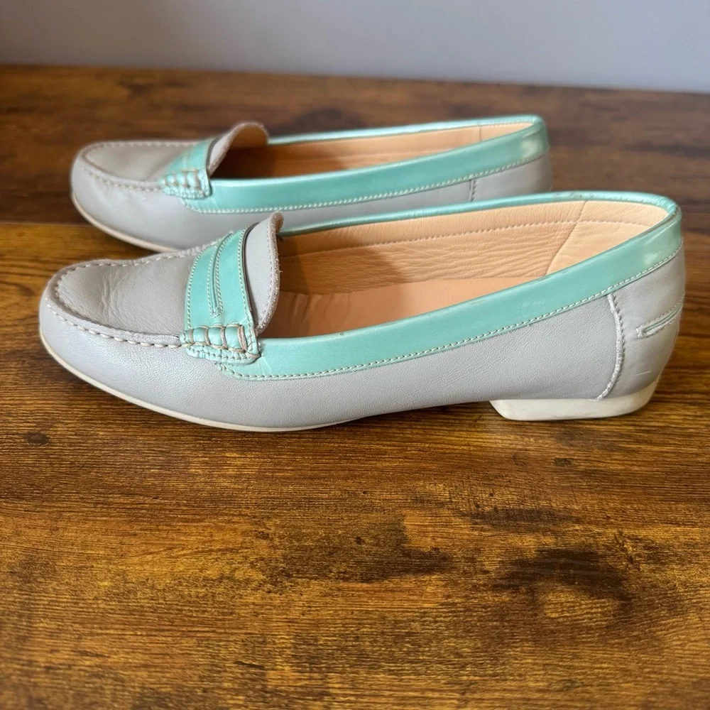 A. Testoni Italy Women’s Leather Loafers Gray Mint‎ EU 35 US 5 Penny Slip On
